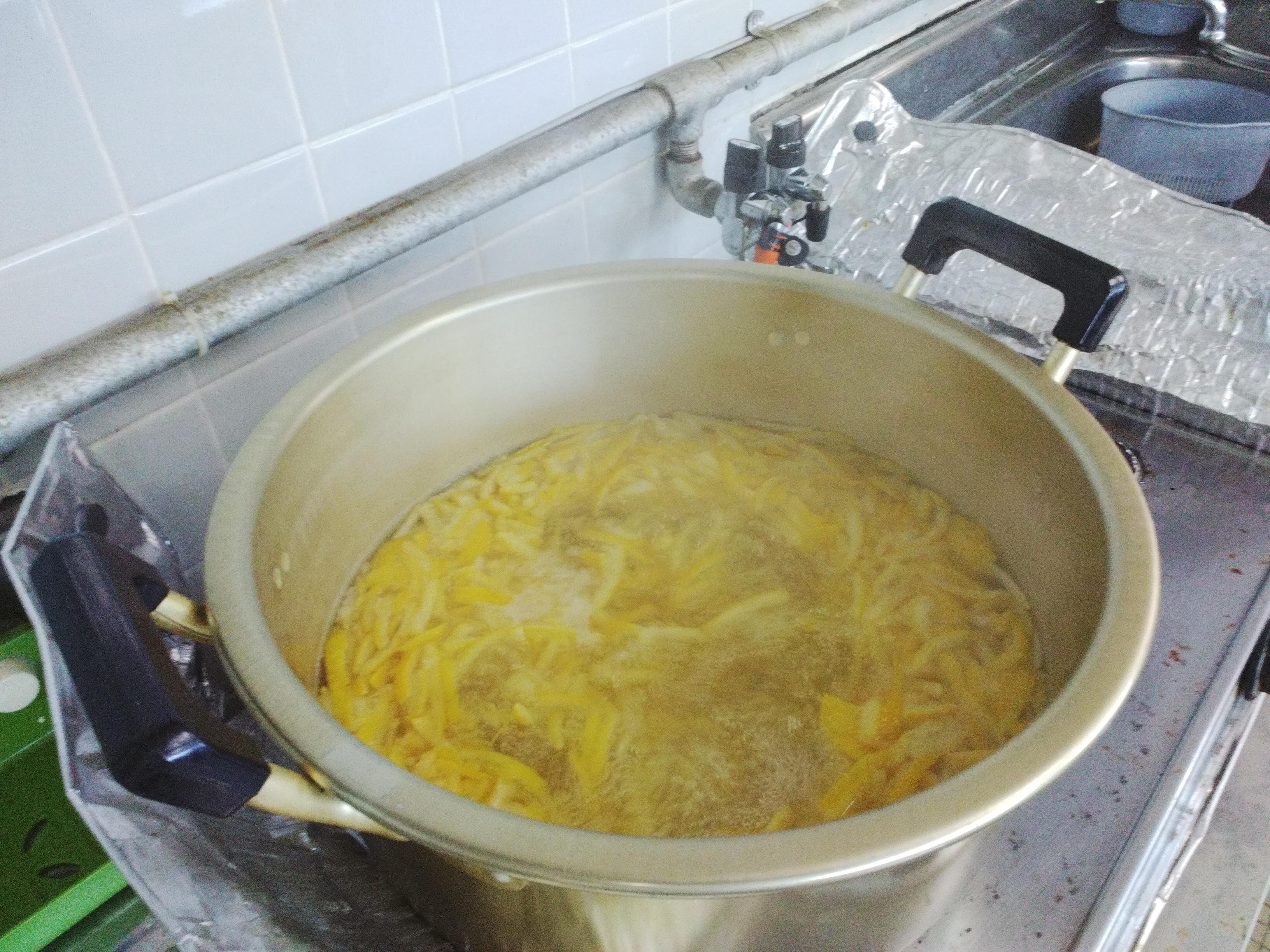 御坊地域エリア委員会　古座川ゆずのマーマレード作りと試食